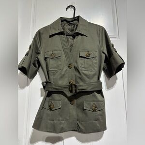 Kenneth Cole Reaction V-Neck,button down,collar,chest pocket,belted,short sleeve